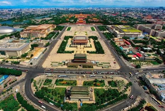 悠遊中軸，小(xiǎo)悠帶你(nǐ)揭秘北京中軸線與奧林匹克公園的(de)奇妙邂逅